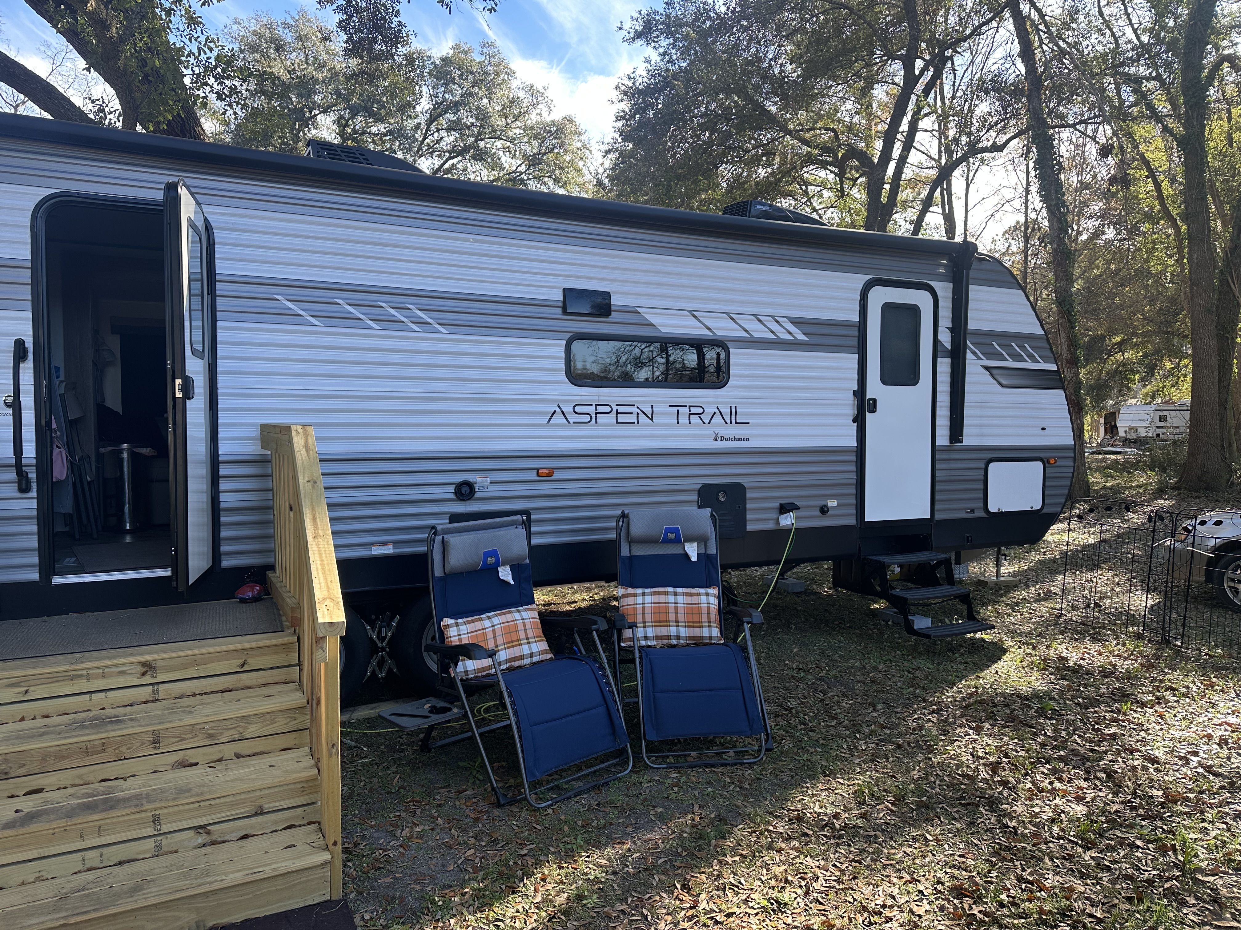 Travel Trailer Comfort  #115