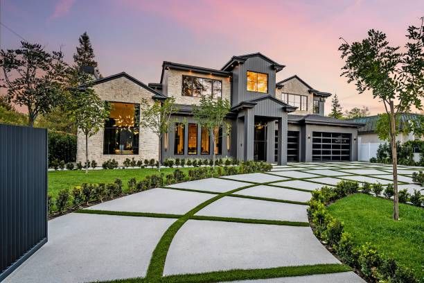 Skyline Pointe